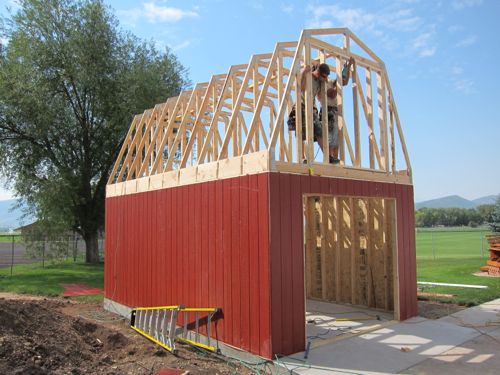 barnraising_05.jpg